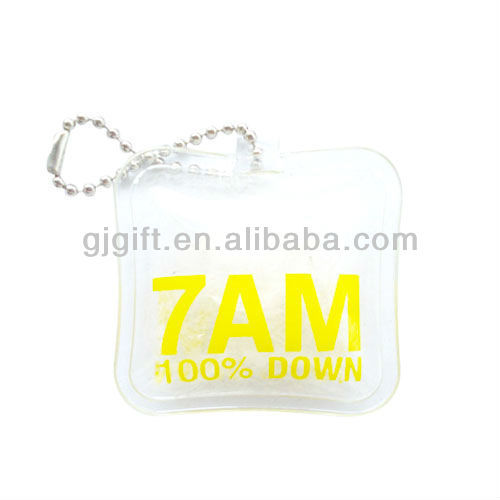 2015 cute customized plastic inflatable down coat hanging tags
