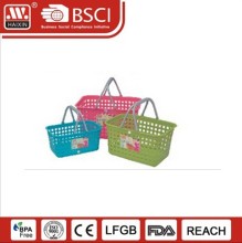 plastic basket w/handles