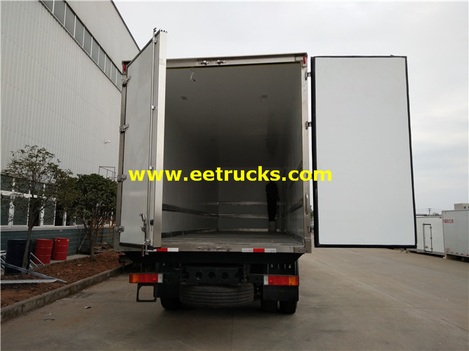 25MT Dongfeng Reefer Food Vans