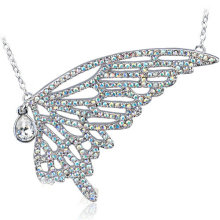 Dancing butterfly pendant necklace with colored diamond decorated