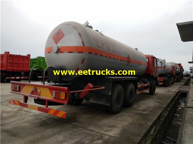 LPG Delivery Tanker Truck