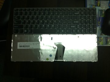Ibm Lenovo Z560 V560 (us)102-key Keyboard - 25010793