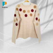 Soft and Youthful Round-Neck Knitted Pullover Top