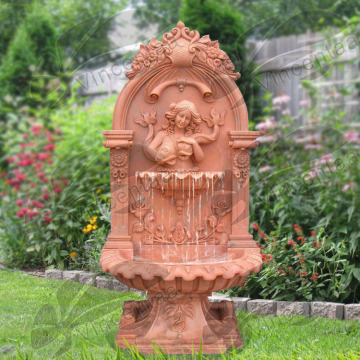 Marble lion head wall fountain