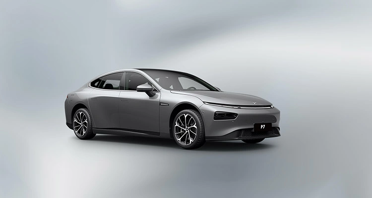Xpeng P7 G9 Green China Electric Sports Car New Energy Compact Sedan City Transporter Intelligent Car Equipment