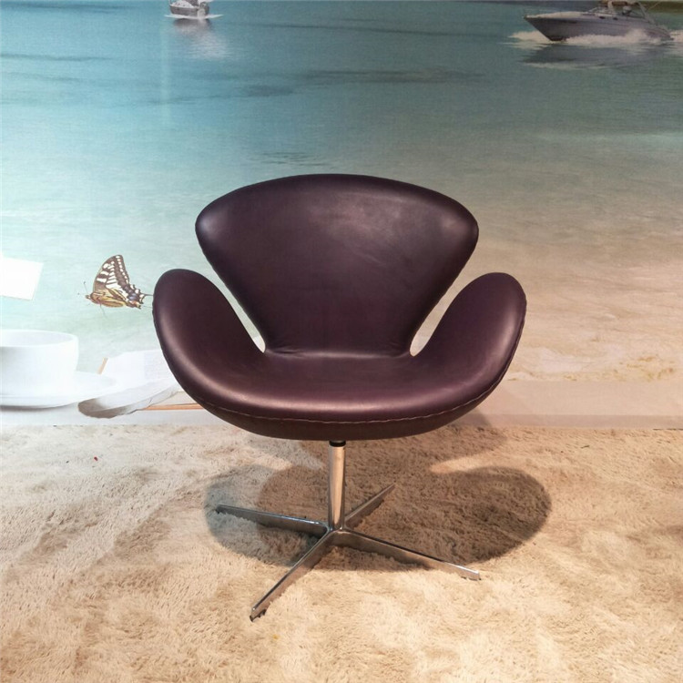 Réplica de cuero Arne Jacobsen Swan Chair