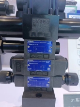 Hydraulic YUKEN VALVE AND PUMP