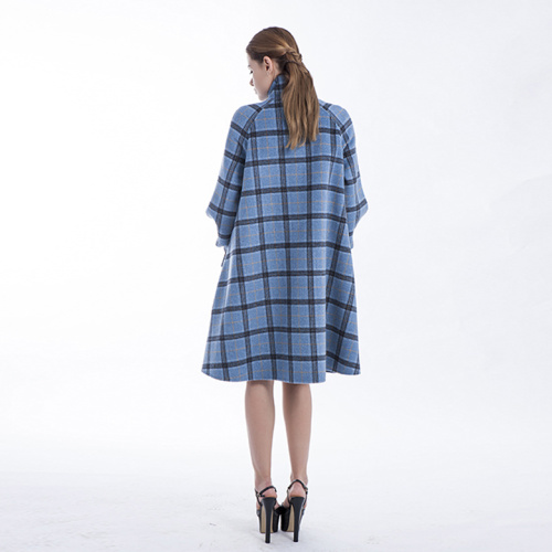 Elegante cappotto in cashmere blu a quadri