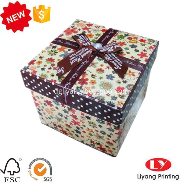 ribbon gift box 
