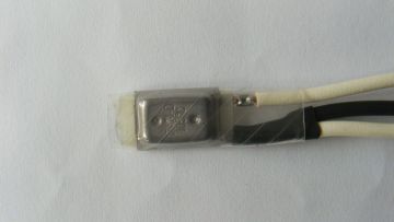 Open Temperature Ac 17am Thermal Protector With Customized Lead Wire