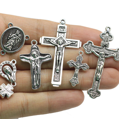 Assorted Design Zinklegierung Kreuz Anhänger Charms Metallic Weihnachten DIY Handwerk Ohrring Halsketten Schmuck Finden Zubehör Supp