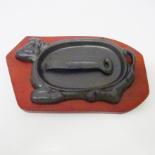 Cast Iron Steak Grill Plate With Wooden Tray