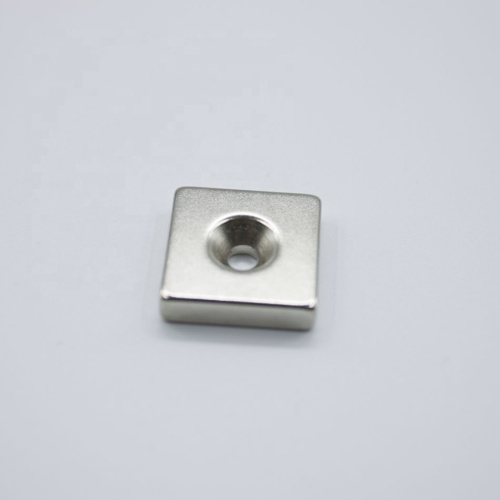 Square Neodym magnet with screw hole