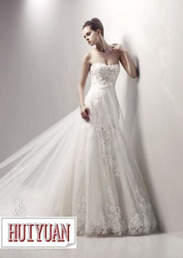 white bridal gown long veil