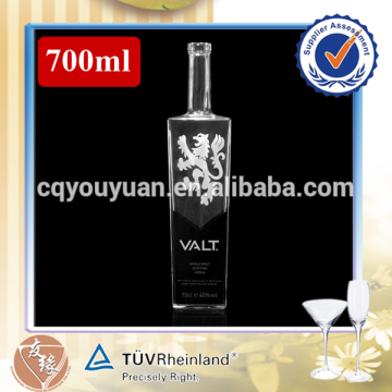 Cork top empty vodka 700ml glass bottles for alcohol drink