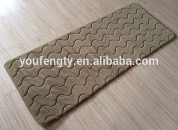 Wave quilted bedside floor mat