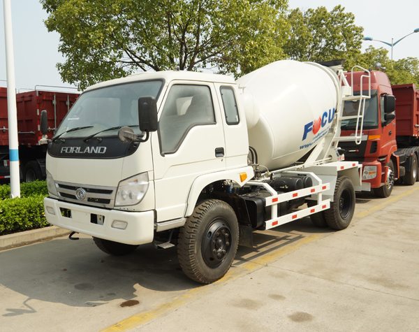 3m3 4X2 Mini Rhd Concrete Truck Mixer for Sale