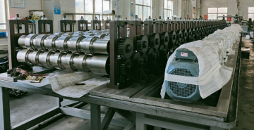 Shelf shaped wavy board