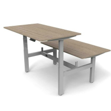 Regulowany stolik pod komputer z metalową podstawą
