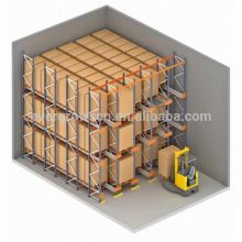 Pallet runner for radio shuttle rack shuttle car