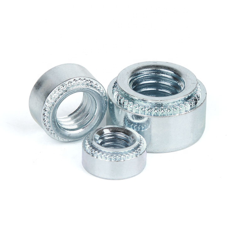 Zénk Plated Self-Clinching Nut Captive Nëss