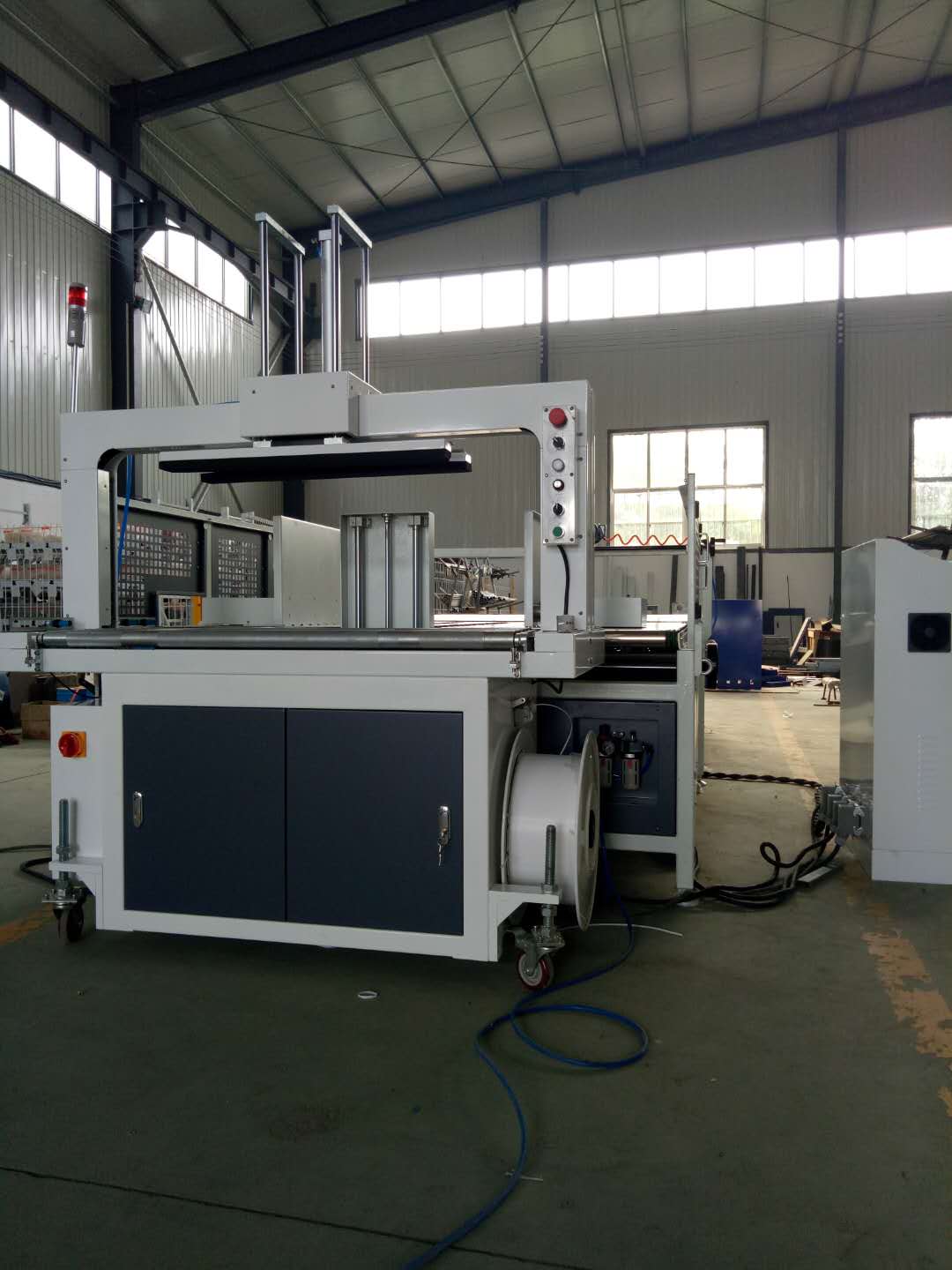 semi automatic PP strapping/bunding machine for cardboard