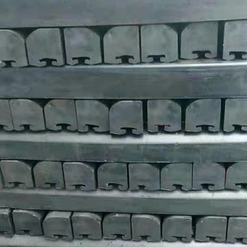 Elongated Abrasion Resistant Rubber Liners