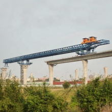 Segmental Launching Gantry Crane for Metro Bridge Girder Launching Machine