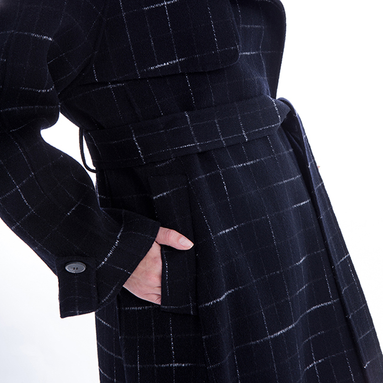 Sleeves of cashmere overcoat with belt