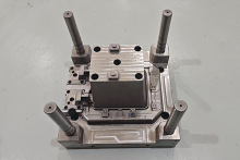 Precision B-Plate Mold