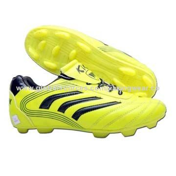High-quality Outdoor Football Shoes, OEM Orders are Welcome