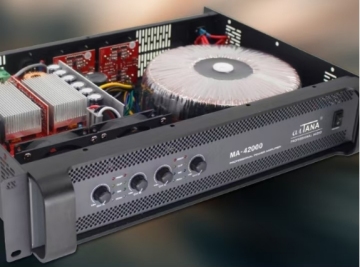 4 channels Professional Class-D Power Amplifier