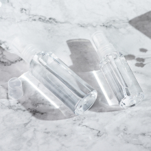 Pet Plastic Spray Bottle with Fine Mist Spray