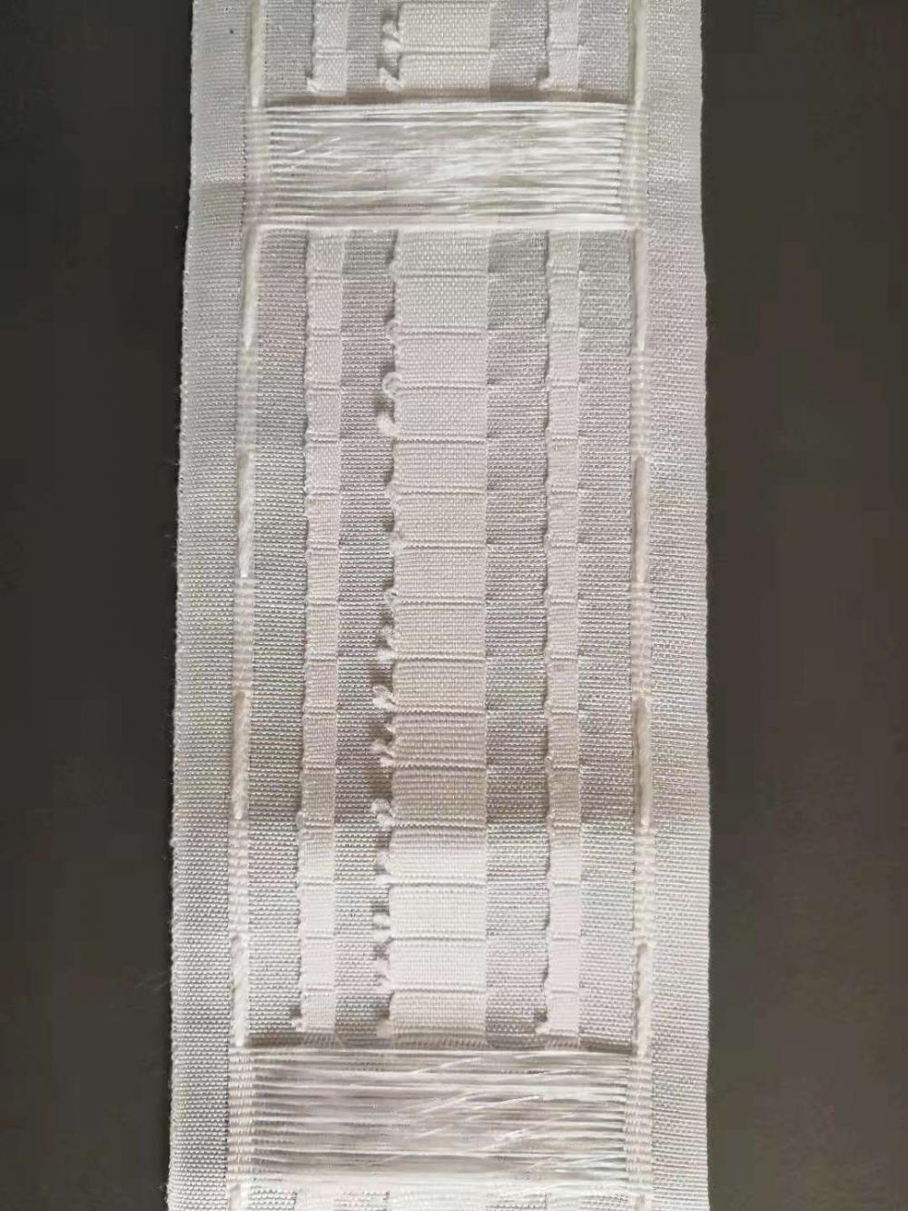 Curtain tape Curtain tape