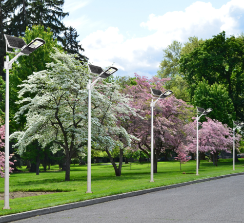 All-in-one solar street light with remote control