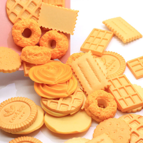 En gros Biscuits Beurre Biscuits Résine Cabochon Dos Plat Simulation Perles De Nourriture Enfants DIY Jouet Décor Chambre Décoration