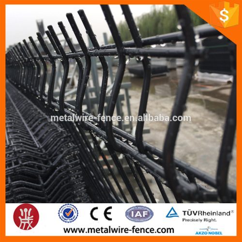 Alibaba com Cheap pvc coated welded metal garden fence panel Iron wire mesh fence