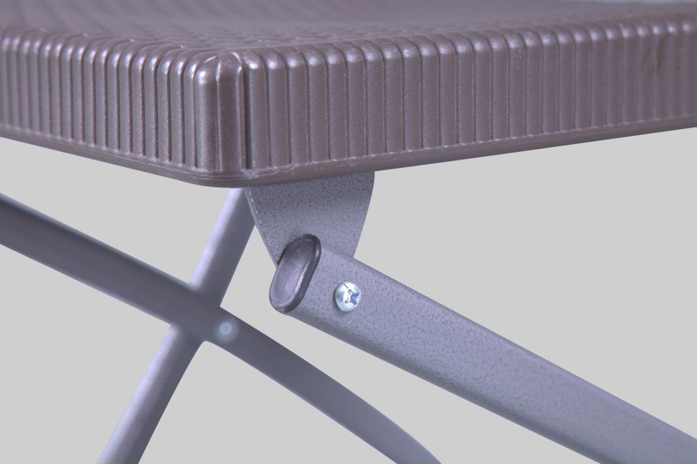 كرسي قابل للطي من البلاستيك بالجملة مع الساق المعدنية