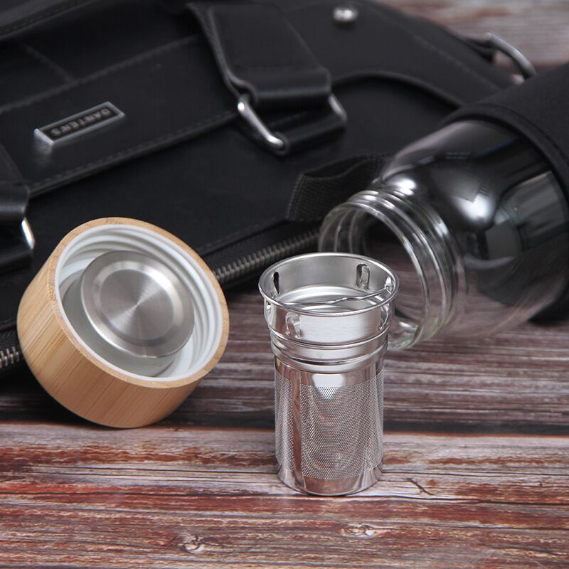 32oz Borosilicate Glass Water Infuser Bottle Stainless Steel Lid with Sleeve