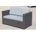 Plastiksofa mit 4er-Set