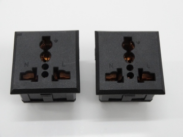 The Sound Equipment Supplies universal multi sound socket plug