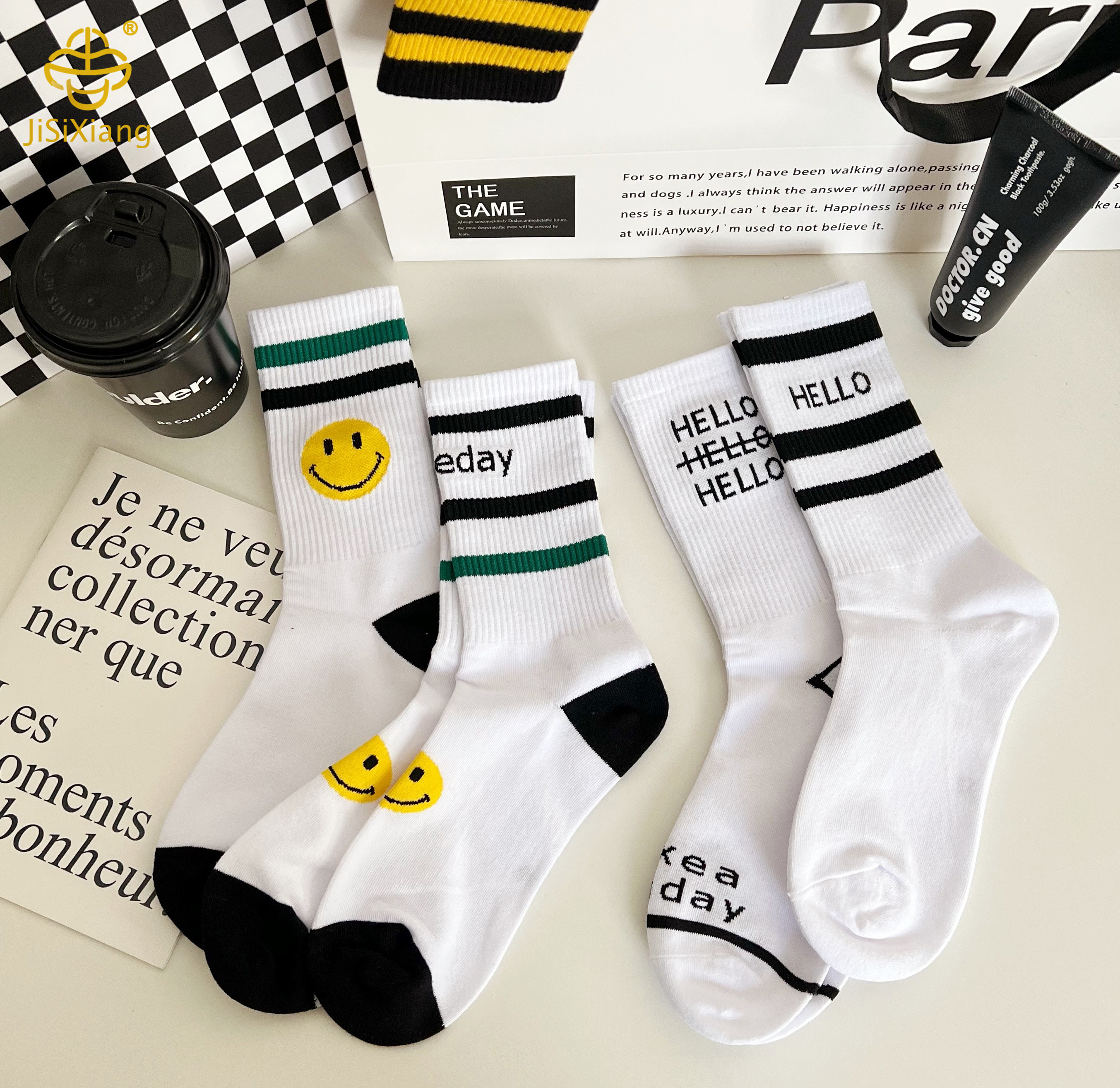 버전 만화 스마일 페이스 편지 스포츠 양말을 가진 높은 튜브 양말 version cartoon smiley face high tube socks with letter sports socks