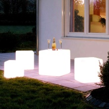 Wonderful Chair LED Cube Light