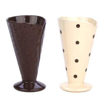 Fashionable Ceramic Flower Vase, Hand-painted, Various Designs and Colors are Available