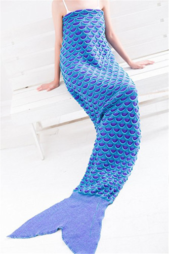 Knitted mermaid blanket for grils