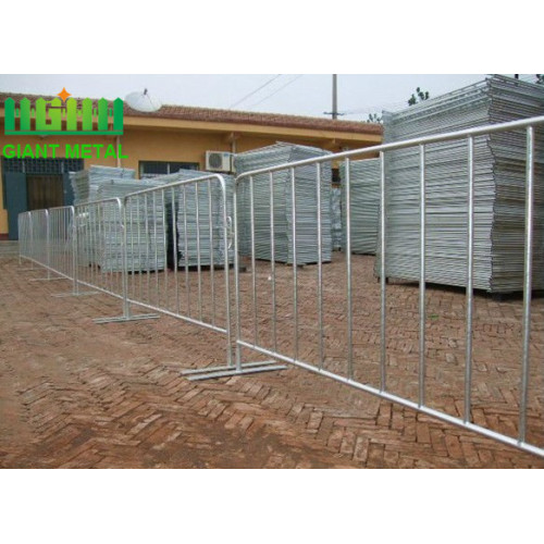 Road safety metal pedestrian used crowd control barrier
