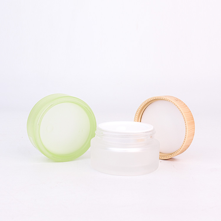 Beautiful cream packaging glass cosmetic jar cream jar with bamboo lid