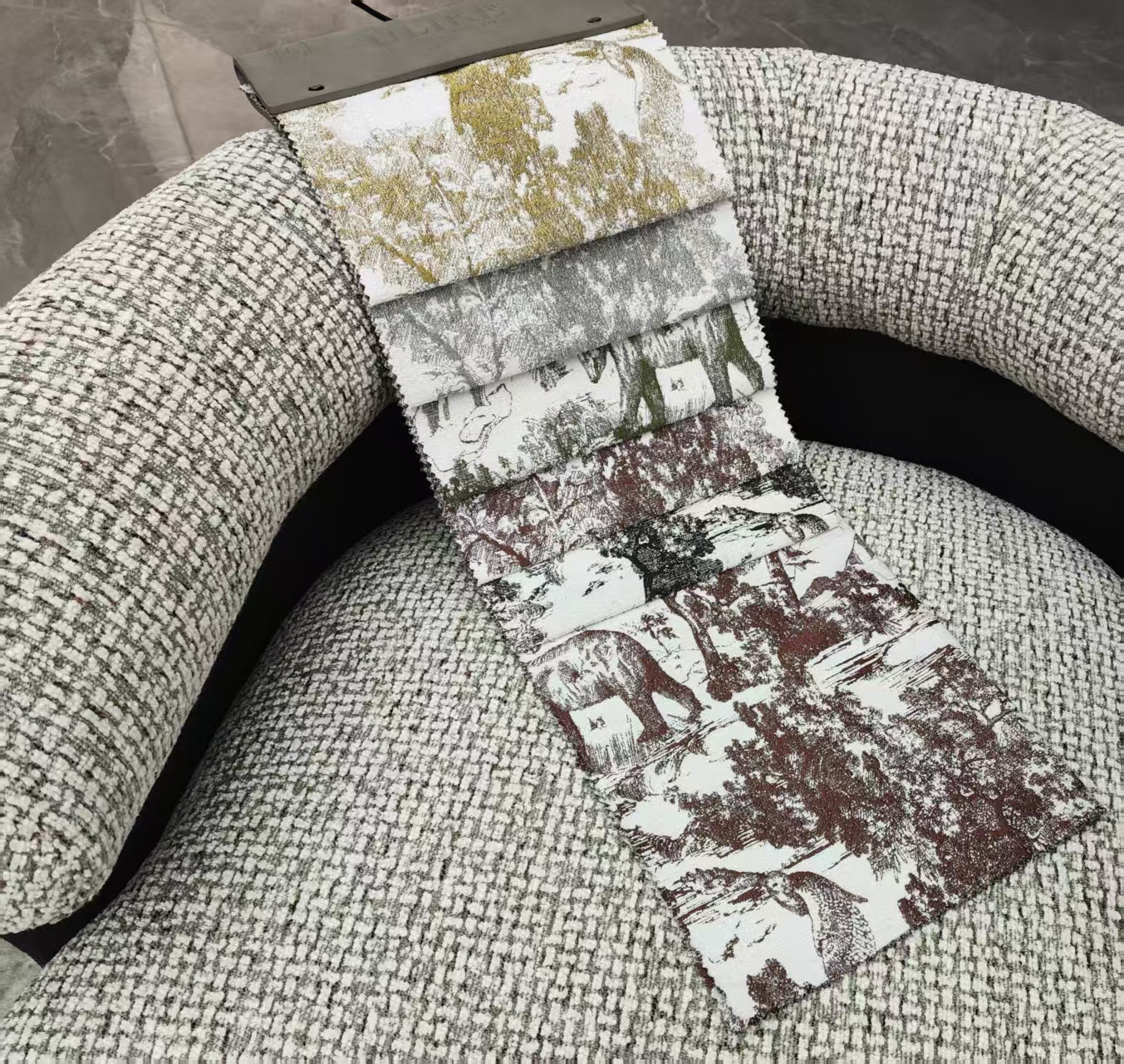 پارچه شنل chenille fabric