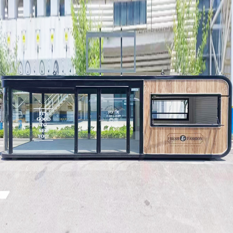 Portable Retreat: Minimalist Design for Nomadic Life