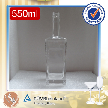 crystalline screw cap embossed heavy base fancy alcoholic glass bottle 0.5 liter spirits